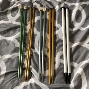 Lot of knitting needles.